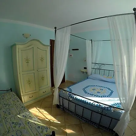 Oasi Bed & Breakfast Corvara (Liguria)